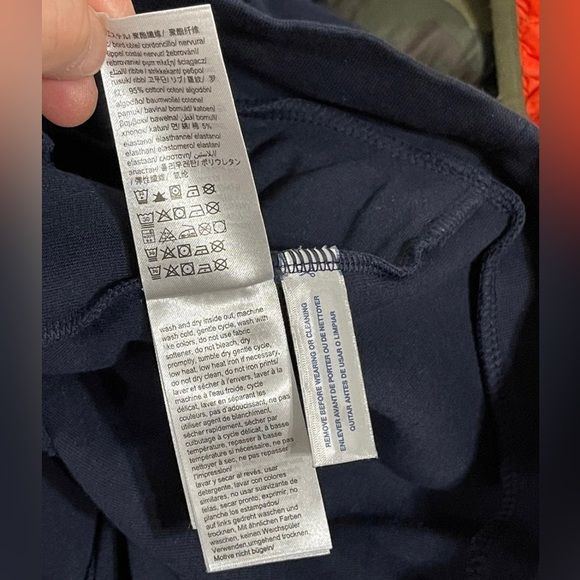 NWOT Women’s Size Small Calvin Klein Oversized Hoodie With Reflective Logo Navy - Picture 7 of 8